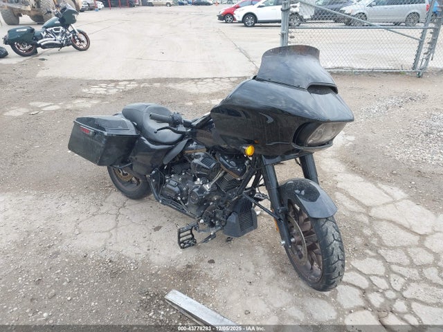 2022 HARLEY-DAVIDSON FLTRXST 1HD1ACL11NB610698