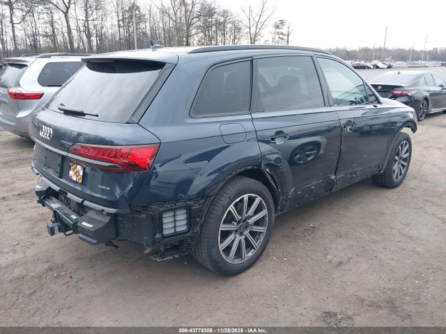 2024 AUDI Q7 WA1LCBF77RD000324 Photo 3