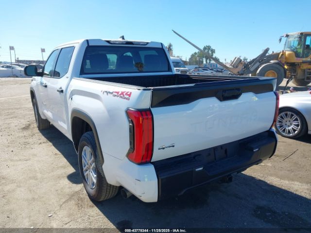 2024 TOYOTA TUNDRA 5TFLA5DB1RX209450 Photo 2