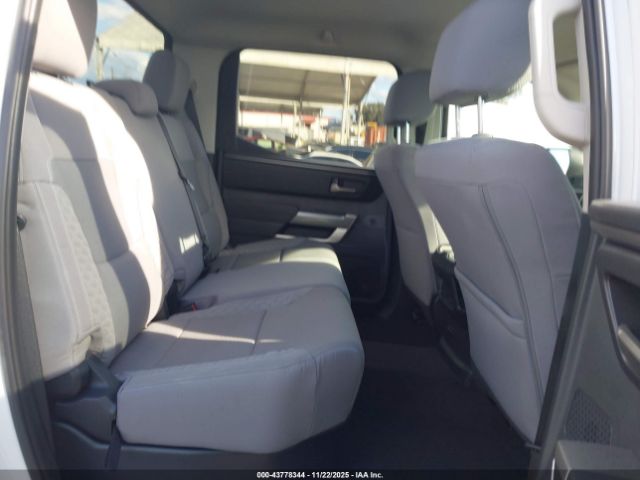 2024 TOYOTA TUNDRA 5TFLA5DB1RX209450 Photo 7