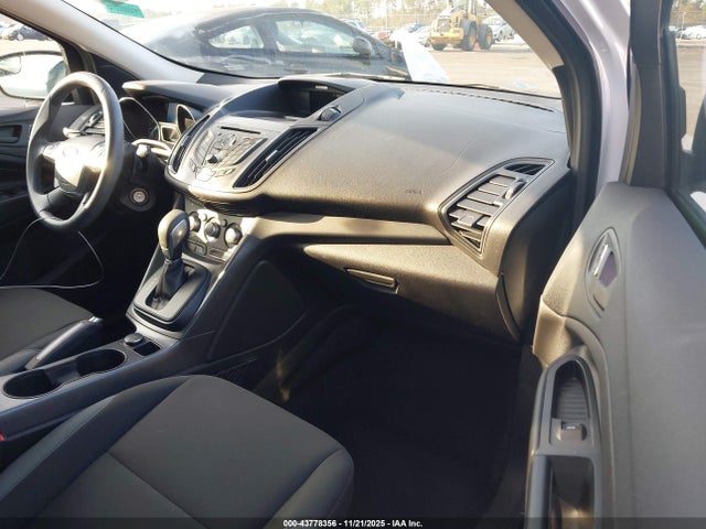 2016 Ford Escape S მანქანა იყიდება აუქციონზე, vin: 1FMCU0F72GUC61439, აუქციონის ნომერი: 43778356