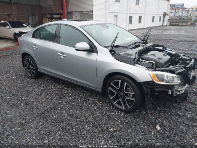 2017 VOLVO S60 YV126MFL6H2424115