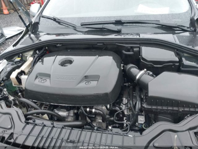 2017 VOLVO S60 YV126MFL6H2424115 Photo 9