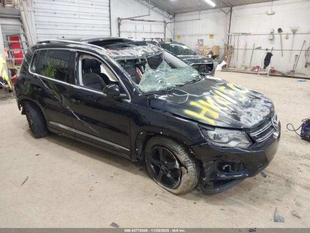 2017 VOLKSWAGEN TIGUAN WVGTV7AXXHK015037