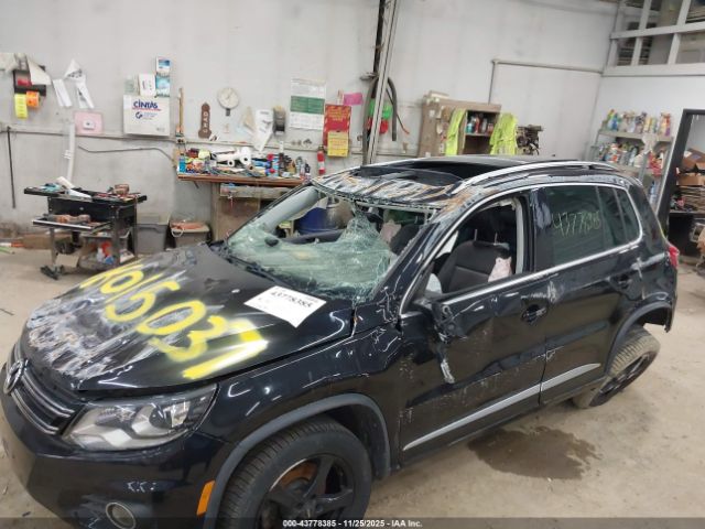 2017 VOLKSWAGEN TIGUAN WVGTV7AXXHK015037 Photo 5
