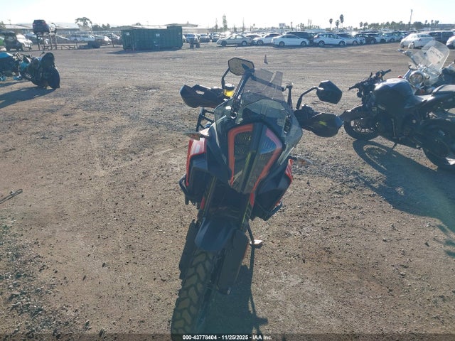 2018 KTM 1290 VBKV7940XJM980720 Photo 4