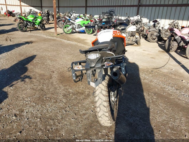 2018 KTM 1290 VBKV7940XJM980720 Photo 5