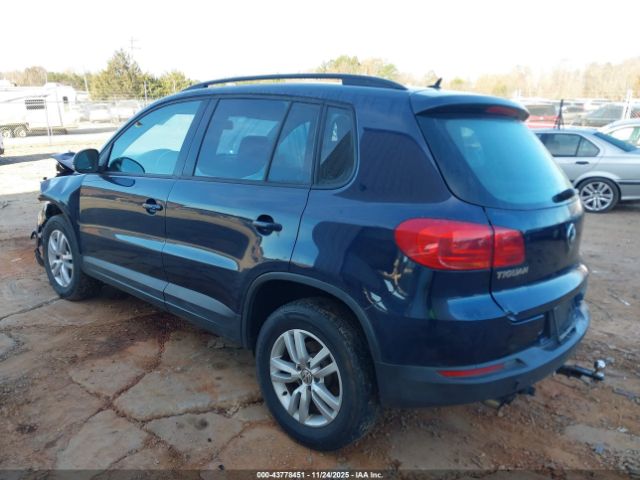 2016 VOLKSWAGEN TIGUAN WVGAV7AX2GW538325 Photo 2