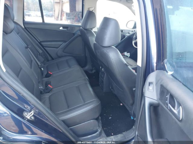2016 VOLKSWAGEN TIGUAN WVGAV7AX2GW538325 Photo 7