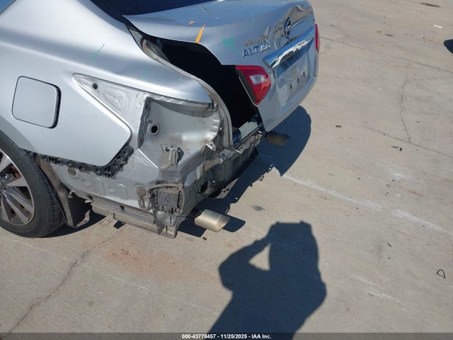 1N4AL3APXHC248426 Nissan Altima 2.5 Sl