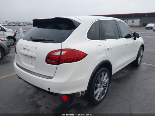 2011 PORSCHE CAYENNE WP1AA2A24BLA05277 Photo 3