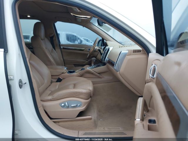 2011 PORSCHE CAYENNE WP1AA2A24BLA05277 Photo 4