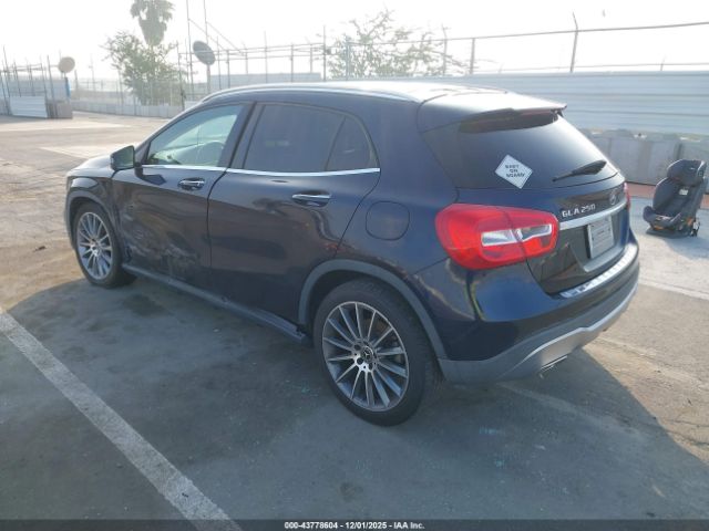 2019 MERCEDES-BENZ GLA 250 WDCTG4GB5KJ543777 Photo 2