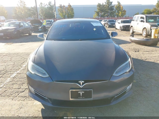 Tesla Model S 100d/75d/long Range/standard Range 2019 5YJSA1E27KF333211 Image 13