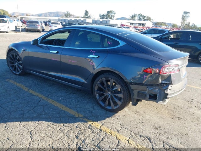 2019 TESLA MODEL S 5YJSA1E27KF333211 Photo 2