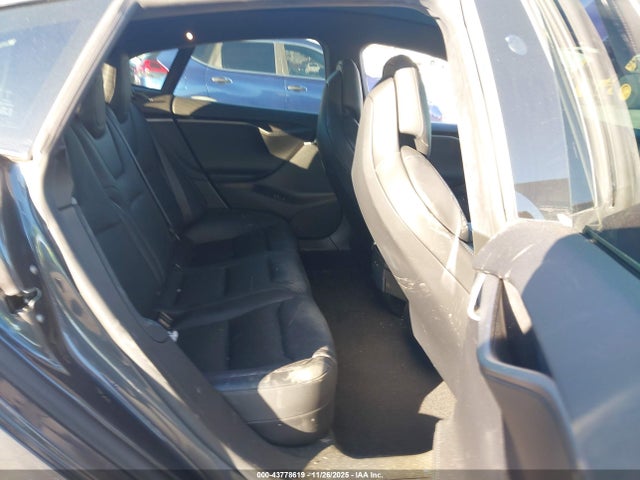 2019 TESLA MODEL S 5YJSA1E27KF333211 Photo 7