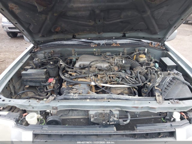 2001 INFINITI QX4 JNRDR09Y31W212230 Photo 9