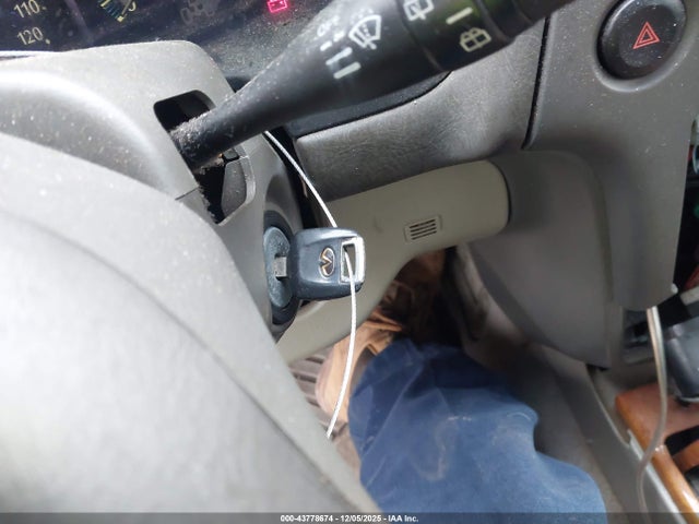 2001 INFINITI QX4 JNRDR09Y31W212230 Photo 10