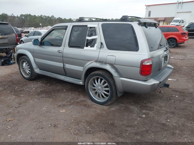 2001 INFINITI QX4 JNRDR09Y31W212230 Photo 2