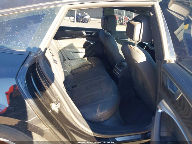 2019 AUDI A7 WAUU2AF22KN041825 Photo 7