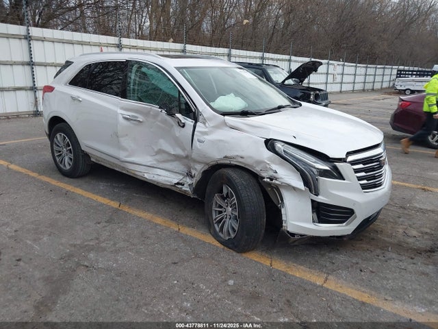 2017 CADILLAC XT5 1GYKNDRS5HZ178946 Photo 0