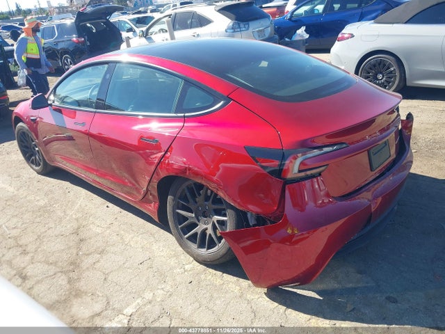 2025 TESLA MODEL 3 5YJ3E1EB7SF024069 Photo 2