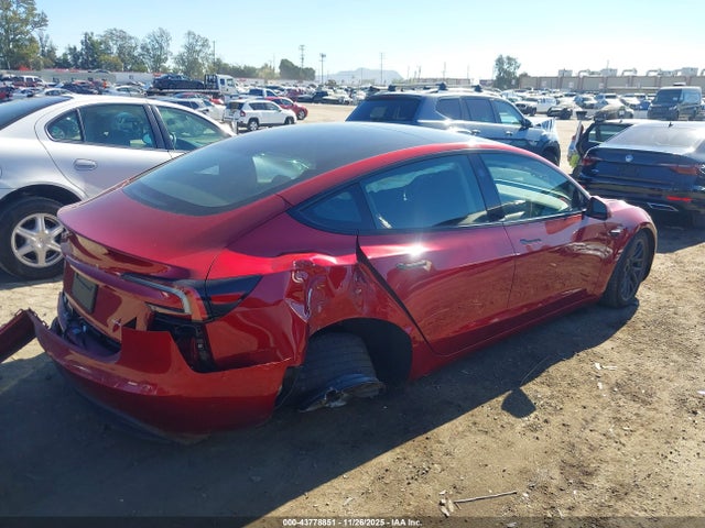 2025 TESLA MODEL 3 5YJ3E1EB7SF024069 Photo 3