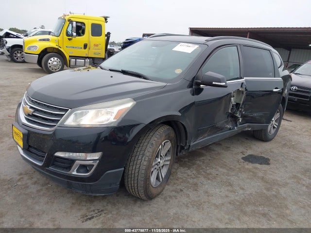1GNKVHKD4HJ131762 Chevrolet Traverse 2lt