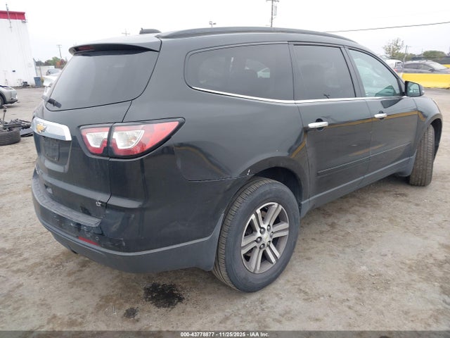 1GNKVHKD4HJ131762 Chevrolet Traverse 2lt