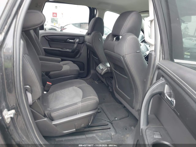 1GNKVHKD4HJ131762 Chevrolet Traverse 2lt
