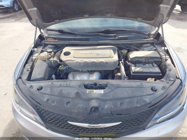 Chrysler 200 S 2015 1C3CCCBBXFN702850 Image 26