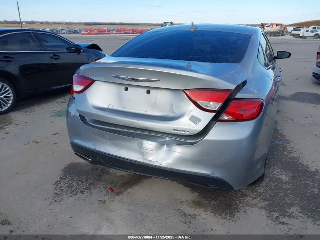 Chrysler 200 S 2015 1C3CCCBBXFN702850 Image 22