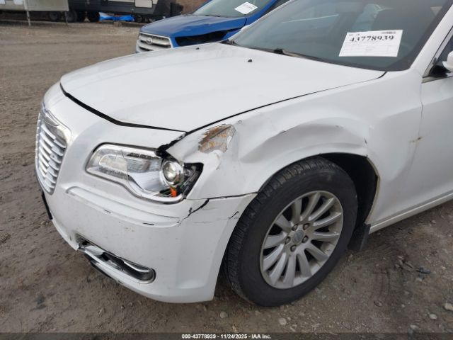 2014 CHRYSLER 300 2C3CCAAG0EH330072 Photo 5