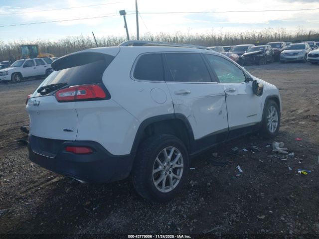 2016 JEEP CHEROKEE 1C4PJMCS7GW155359 Photo 3