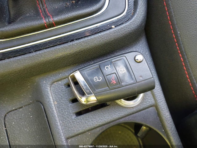 3VW5T7AU5FM070457 Volkswagen Golf Gti 2.0t Autobahn 4-door