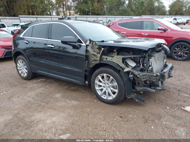 2021 CADILLAC XT4 1GYAZAR44MF063590 Photo 0