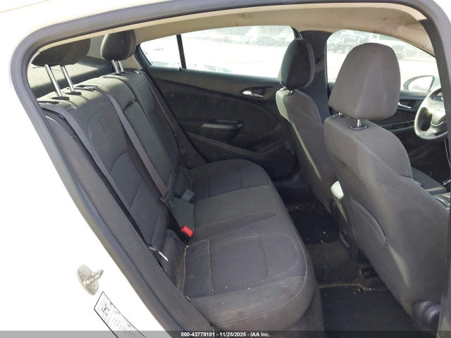 1G1BE5SM5H7246092 Chevrolet Cruze Lt Auto