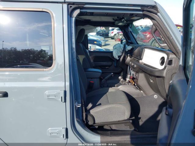 2025 JEEP GLADIATOR 1C6PJTAG6SL503985 Photo 4