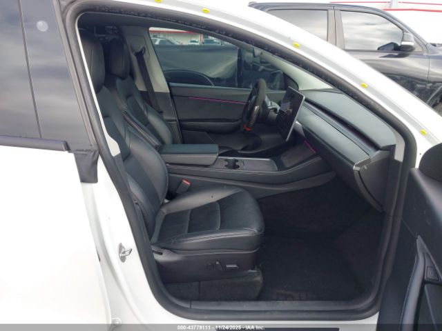 2022 TESLA MODEL Y 7SAYGDEE8NF386043 Photo 4