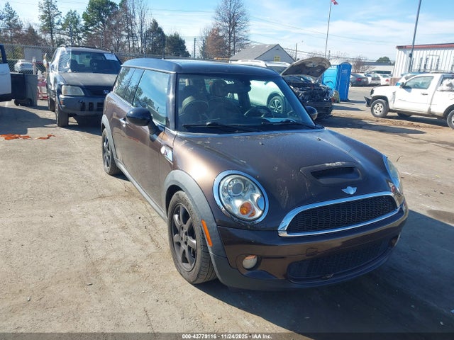 2008 MINI COOPER S CLUBMAN WMWMM335X8TP87786 Photo 0