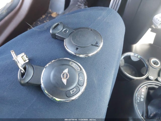 2008 MINI COOPER S CLUBMAN WMWMM335X8TP87786 Photo 10