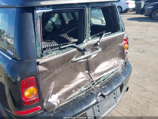 2008 MINI COOPER S CLUBMAN WMWMM335X8TP87786 Photo 5