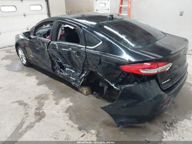 2019 FORD FUSION HYBRID 3FA6P0LU6KR263087 Photo 2