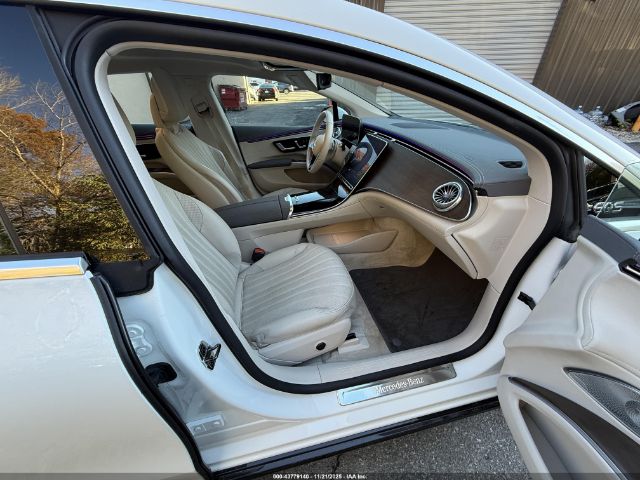 2022 MERCEDES-BENZ EQS 450+ W1KCG2DB5NA014130 Photo 4