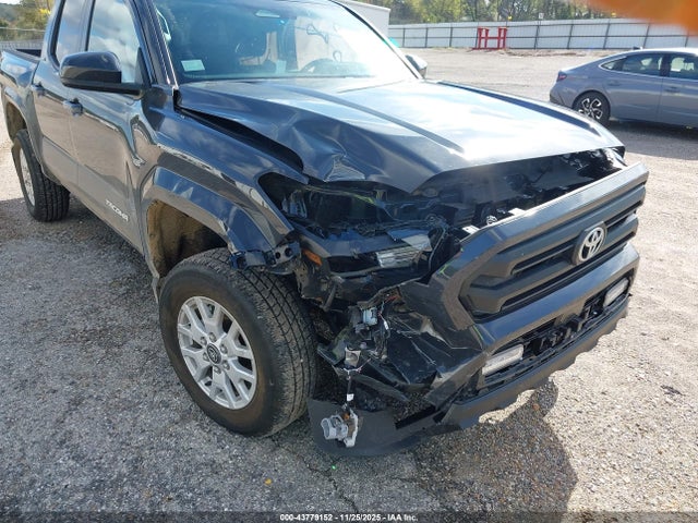3TMLB5JN4SM143659 Toyota Tacoma Sr5