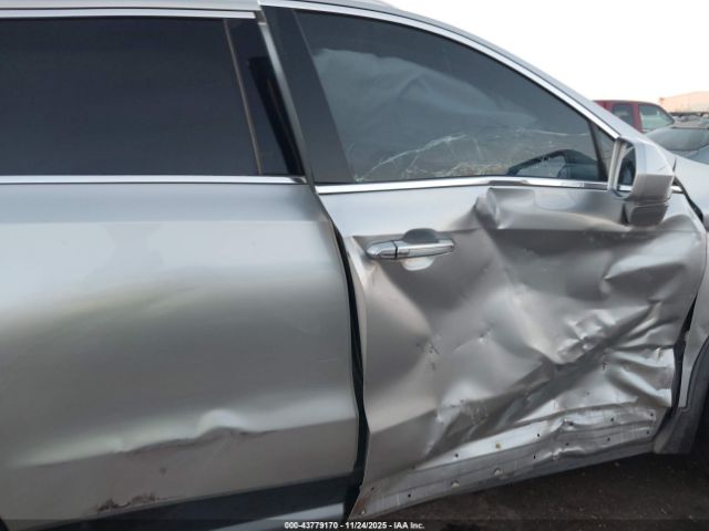 2019 CADILLAC XT4 1GYFZCR49KF212879 Photo 5