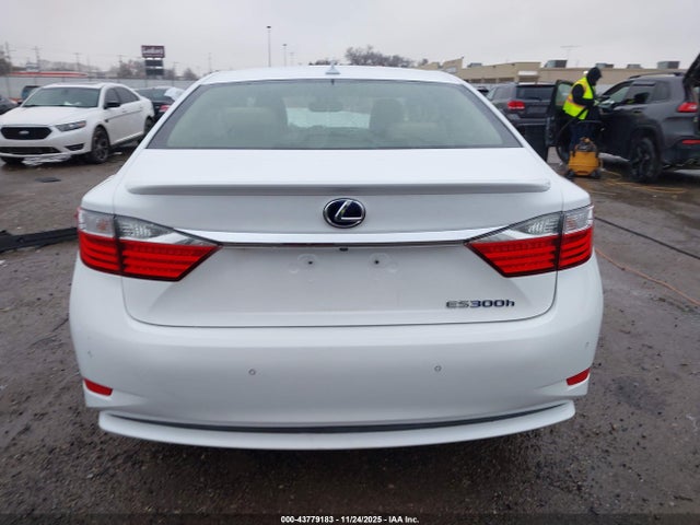 Lexus ES 300H 2014 JTHBW1GG9E2055721 Image 16