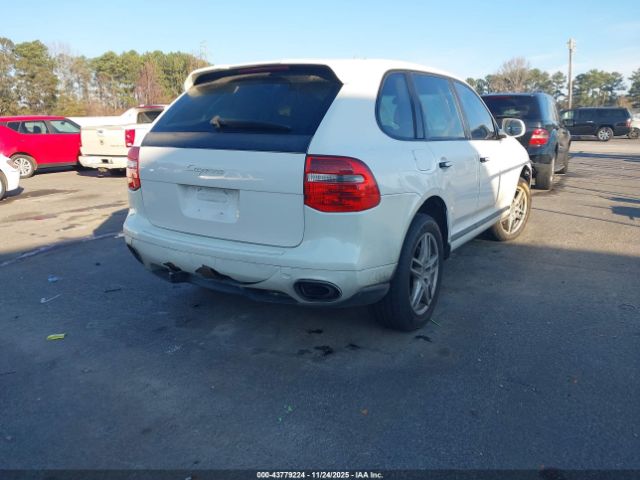 2010 PORSCHE CAYENNE WP1AA2AP3ALA05703 Photo 3