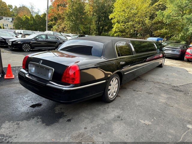 Aukcja sprzedaży 2005 Lincoln Town Car Executive, vin: 1L1FM88W85Y654529, numer aukcji: 43779261