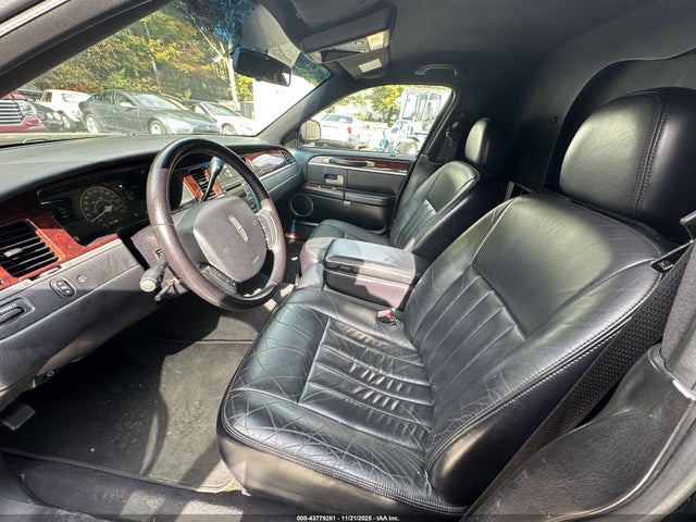 Aukcja sprzedaży 2005 Lincoln Town Car Executive, vin: 1L1FM88W85Y654529, numer aukcji: 43779261